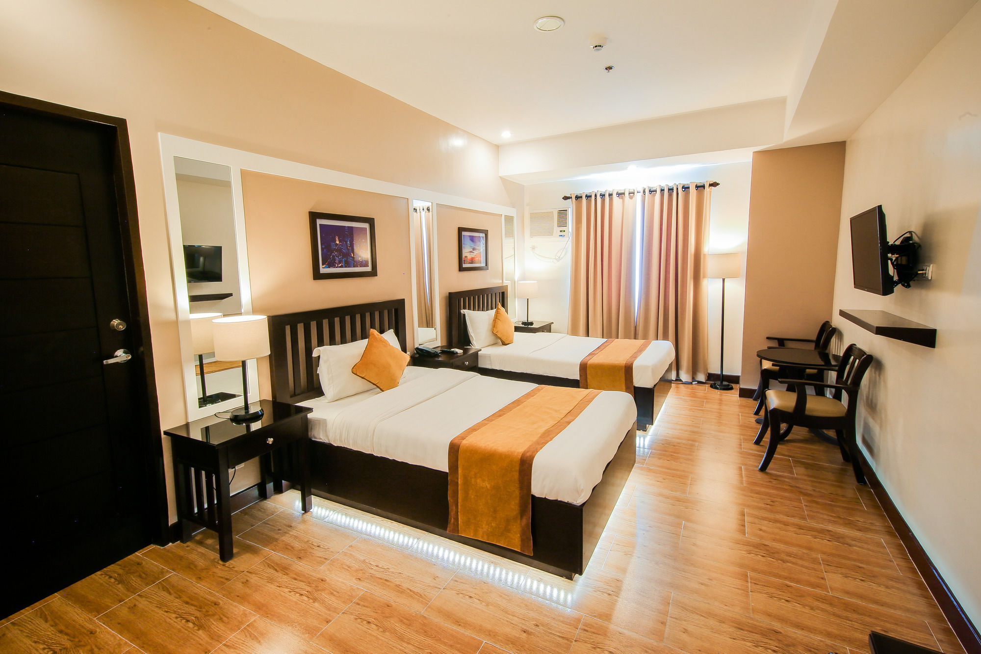 Prime City Resort Hotel Анхелес Экстерьер фото